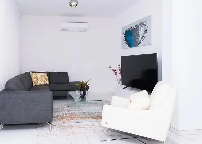 Sunday Villa Ayia Napa